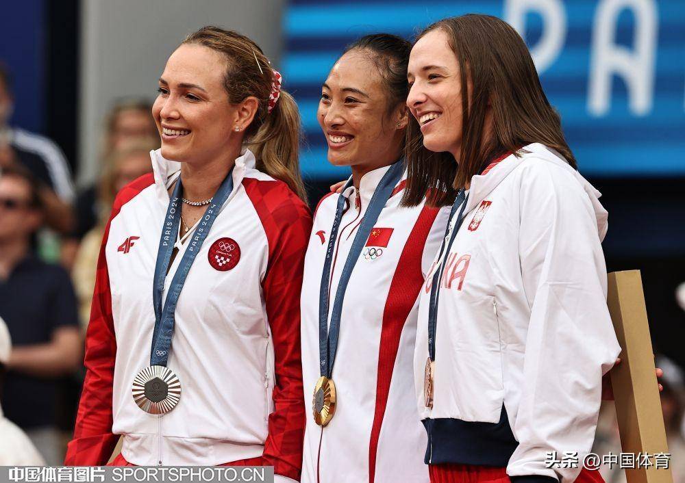 场的鲁尼足 场的鲁尼足