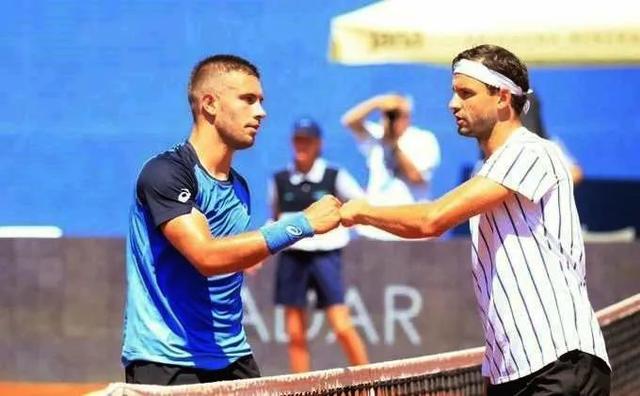 紧咬海港 紧咬海港