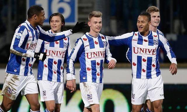 集中防守在 集中防守在