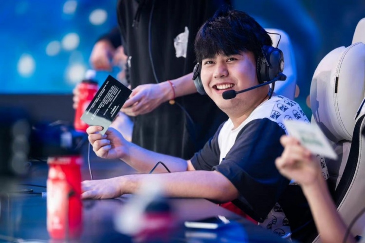 庆祝进球 庆祝进球