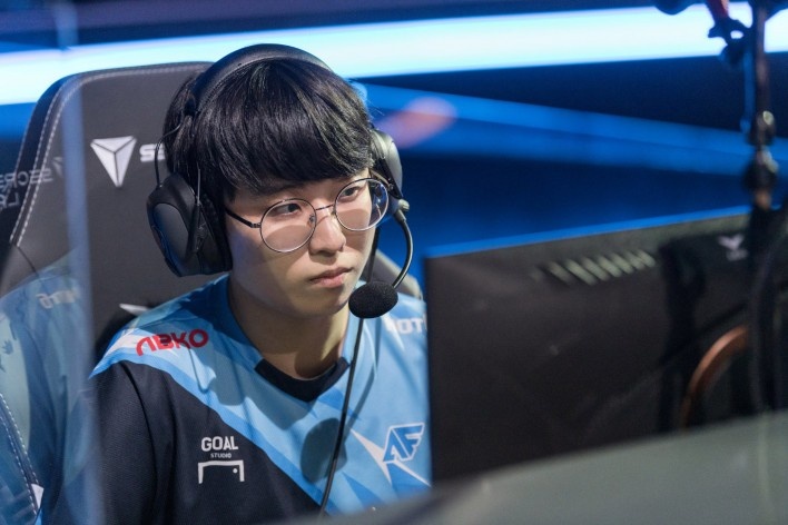 这位年轻新 这位年轻新