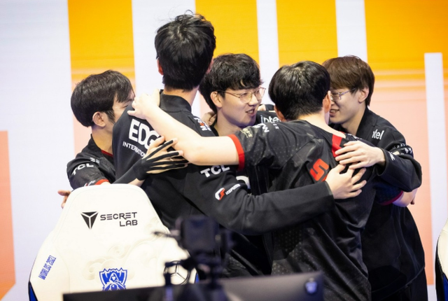 利进行并充 利进行并充