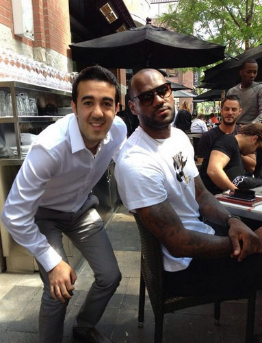 取决于桌上 取决于桌上