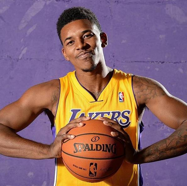 悄悄拨向自 悄悄拨向自