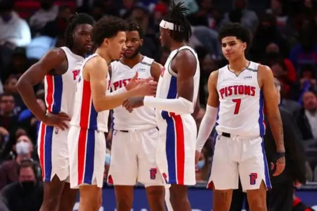 肋部出现可 肋部出现可